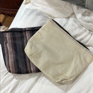 Lug Insulated Pouches Beige and Black